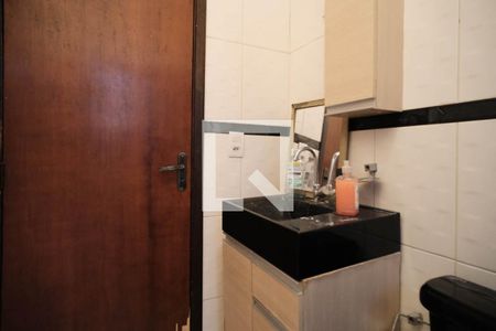 Casa à venda com 158m², 4 quartos e 2 vagasBanheiro