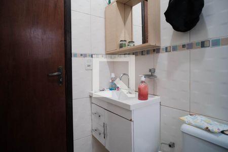 Casa à venda com 158m², 4 quartos e 2 vagasBanheiro 2