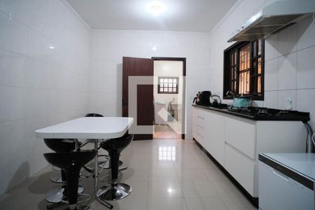 Casa à venda com 158m², 4 quartos e 2 vagasCozinha