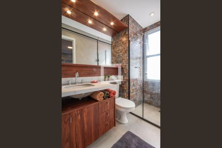 Apartamento à venda com 67m², 1 quarto e 1 vaga Apartamento à venda com 67m², 1 quarto e 1 vagaBanheiro da Suíte
