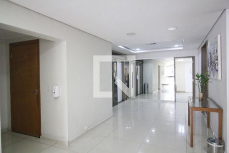 Apartamento para alugar com 32m², 1 quarto e 1 vagaHall social
