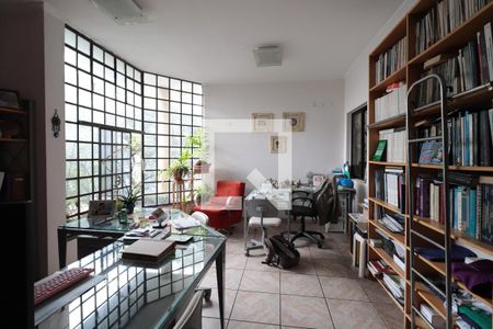 Casa à venda com 950m², 7 quartos e 1 vagaQuarto 4