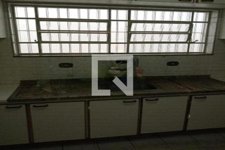 Casa à venda com 100m², 2 quartos e 2 vagas