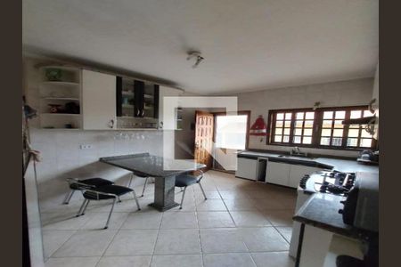 Casa à venda com 285m², 6 quartos e 4 vagas