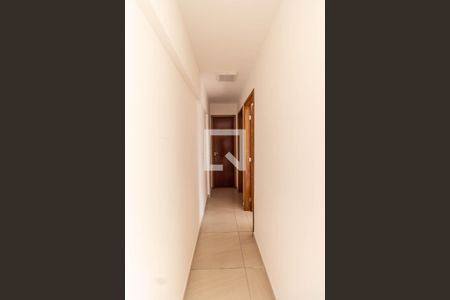 Corredor de apartamento para alugar com 2 quartos, 46m² em Jardim do Colégio (zona Norte), São Paulo