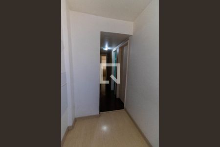 Apartamento para alugar com 74m², 2 quartos e sem vaga Apartamento para alugar com 74m², 2 quartos e sem vagaCorredor