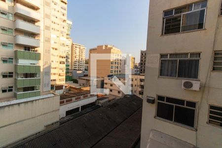 Apartamento para alugar com 74m², 2 quartos e sem vaga Apartamento para alugar com 74m², 2 quartos e sem vagaVista Quarto