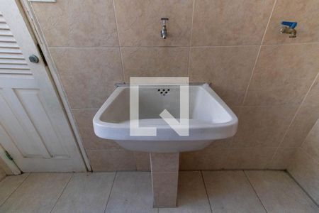 Apartamento para alugar com 74m², 2 quartos e sem vaga Apartamento para alugar com 74m², 2 quartos e sem vagaÁrea de Serviço
