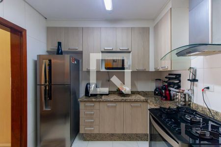 Casa à venda com 110m², 3 quartos e 2 vagas Casa à venda com 110m², 3 quartos e 2 vagasCozinha