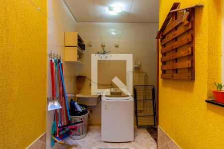 Casa à venda com 110m², 3 quartos e 2 vagas Casa à venda com 110m², 3 quartos e 2 vagasÁrea de Serviço