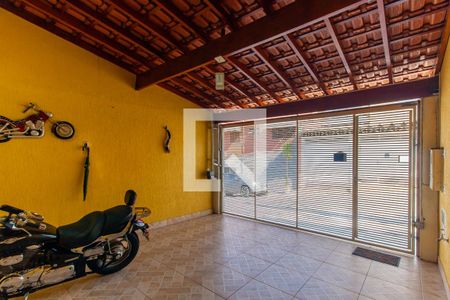Casa à venda com 110m², 3 quartos e 2 vagas Casa à venda com 110m², 3 quartos e 2 vagasGaragem