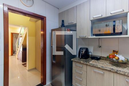 Casa à venda com 110m², 3 quartos e 2 vagas Casa à venda com 110m², 3 quartos e 2 vagasCozinha