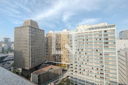 Apartamento à venda com 103m², 2 quartos e 1 vagaSacada