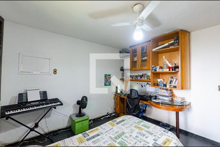 Casa à venda com 300m², 4 quartos e 4 vagas Casa à venda com 300m², 4 quartos e 4 vagasQuarto 3