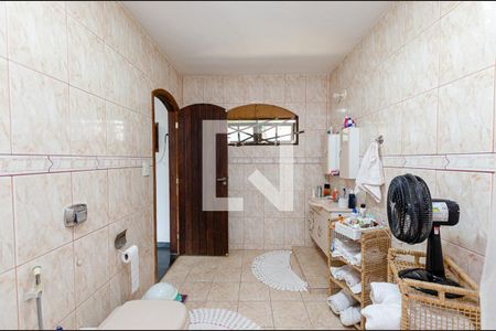 Casa à venda com 300m², 4 quartos e 4 vagas Casa à venda com 300m², 4 quartos e 4 vagasBanheiro da Suite Master