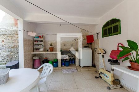 Casa à venda com 300m², 4 quartos e 4 vagas Casa à venda com 300m², 4 quartos e 4 vagasÁrea de Serviço