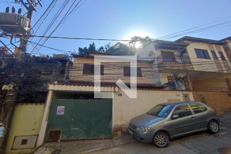 Casa de condomínio à venda com 139m², 2 quartos e 1 vagaFachada
