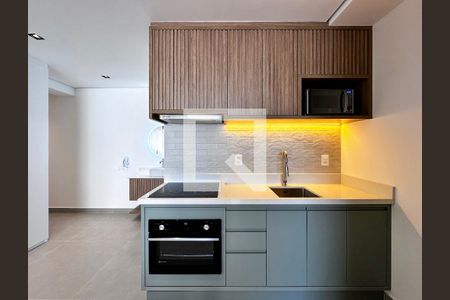 Cozinha de kitnet/studio para alugar com 1 quarto, 48m² em Campo Belo, São Paulo