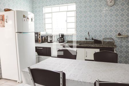 Casa para alugar com 250m², 4 quartos e sem vagaCozinha