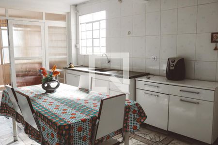 Casa para alugar com 250m², 4 quartos e sem vagaCozinha