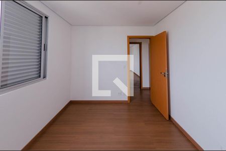 Apartamento à venda com 178m², 3 quartos e 2 vagasQuarto 2