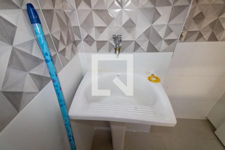 Casa à venda com 42m², 2 quartos e 1 vagaÁrea de Serviço