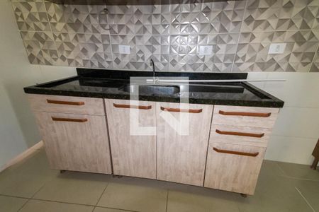Casa à venda com 42m², 2 quartos e 1 vagaCozinha 