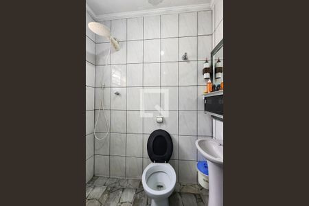 Casa à venda com 188m², 3 quartos e 2 vagasBanheiro 