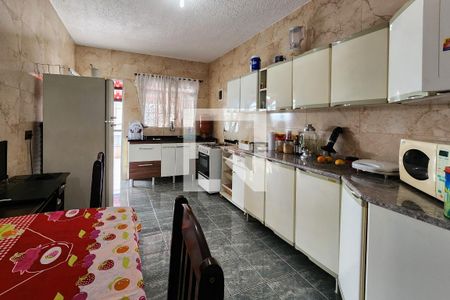 Casa à venda com 188m², 3 quartos e 2 vagasCozinha 