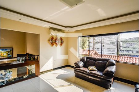 Sala de casa para alugar com 3 quartos, 202m² em Vila Alzira, Santo André