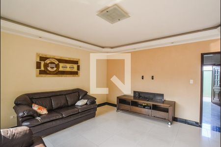 Sala de casa para alugar com 3 quartos, 202m² em Vila Alzira, Santo André
