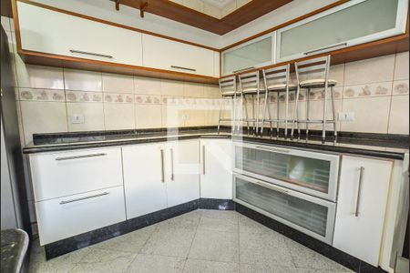 Casa para alugar com 202m², 3 quartos e 6 vagasCozinha