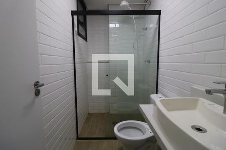 Banheiro de apartamento para alugar com 1 quarto, 28m² em Vila Celeste, São Paulo