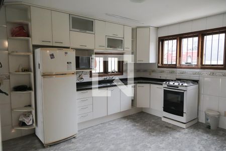 Casa à venda com 250m², 3 quartos e 3 vagasCozinha