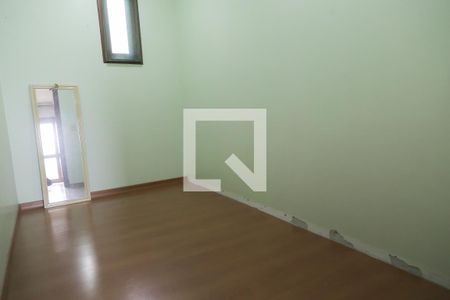Casa à venda com 250m², 3 quartos e 3 vagasCloset da suíte