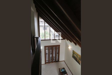 Casa à venda com 250m², 3 quartos e 3 vagasSala