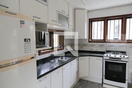 Casa à venda com 250m², 3 quartos e 3 vagasCozinha