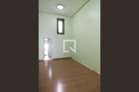 Casa à venda com 250m², 3 quartos e 3 vagasCloset da suíte