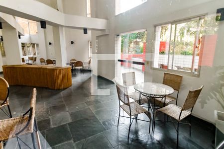 Apartamento à venda com 136m², 3 quartos e 2 vagas Apartamento à venda com 136m², 3 quartos e 2 vagasÁrea comum - Salão de festas