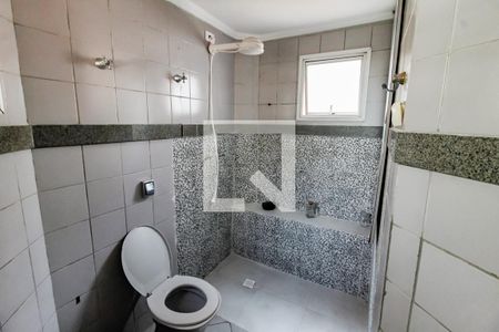 Apartamento à venda com 136m², 3 quartos e 2 vagas Apartamento à venda com 136m², 3 quartos e 2 vagasBanheiro da Suíte 1