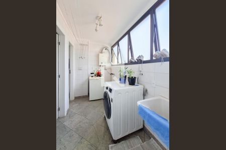 Apartamento à venda com 106m², 3 quartos e 2 vagas Apartamento à venda com 106m², 3 quartos e 2 vagasÁrea de Serviço