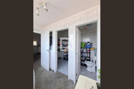 Apartamento à venda com 106m², 3 quartos e 2 vagas Apartamento à venda com 106m², 3 quartos e 2 vagasÁrea de Serviço