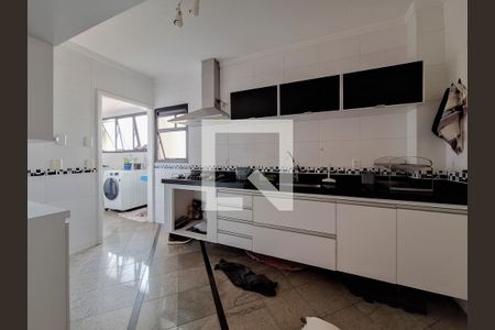 Apartamento à venda com 106m², 3 quartos e 2 vagas Apartamento à venda com 106m², 3 quartos e 2 vagasCozinha