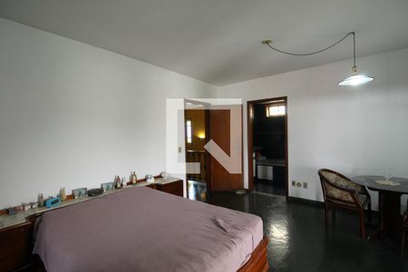 Casa de condomínio à venda com 750m², 4 quartos e 5 vagasSuíte 2