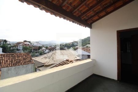 Casa de condomínio à venda com 750m², 4 quartos e 5 vagasQuarto 1 - Varanda