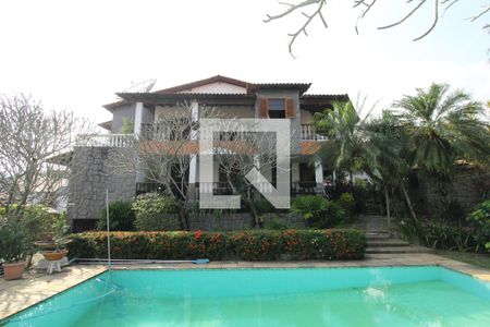 Casa de condomínio à venda com 750m², 4 quartos e 5 vagasPiscina