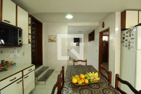 Casa de condomínio à venda com 750m², 4 quartos e 5 vagasCozinha