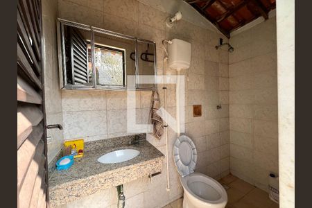 Casa de condomínio à venda com 750m², 4 quartos e 5 vagasBanheiro da piscina