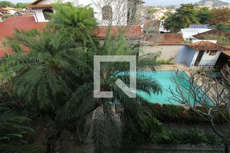 Casa de condomínio à venda com 750m², 4 quartos e 5 vagasVaranda da suíte 2