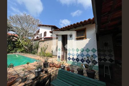 Casa de condomínio à venda com 750m², 4 quartos e 5 vagasBanheiro da piscina